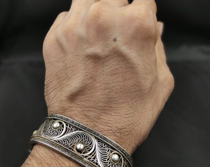 Handicraft Unique Design Soild Silver Antique Tibetan Carved Bangle Barcelet