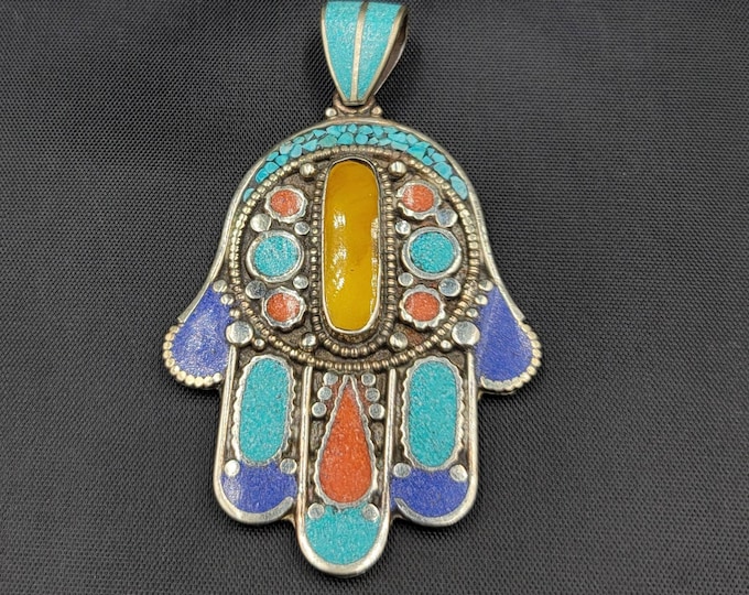 Beautiful Native American Vintage Mid Eastern Lucky  Hand Turquoise Lapis Lazuli Stone