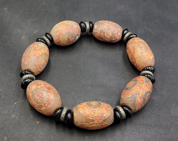 1000 Old Beautiful Condition Himalayan Dzi Eyes Agate Stone Wonderful Shape Beads Baraclet