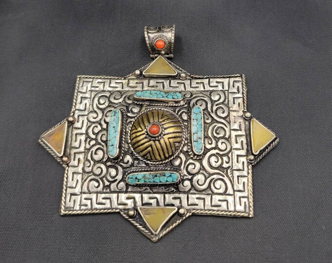 Vintage Beautiful Near Eastern Silver Sindi Pendant With Natural Turquoise Stone