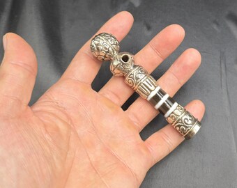 Wonderful Antique Soild Silver Tibeten Pendant With Ancient Dzi Agate Stone Pendant