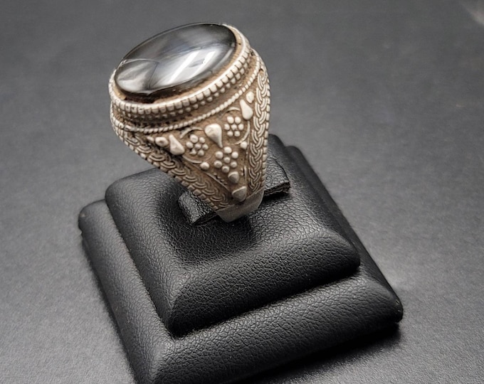 Antique Old Silver Soild Silver Near Eastern Ring With Ancient Black Agate Stone