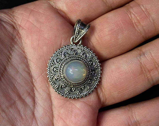 100% Natural Ethiopian Opal Gemstone Vintage Sterling Silver Pendant
