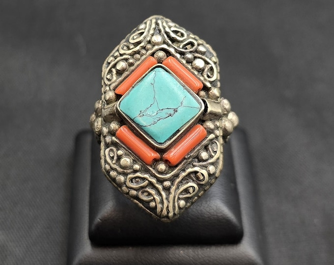 Beautiful Vintage Soild Silver Handmade Tibeten Ring With Natural Turquoise Stone And Coral