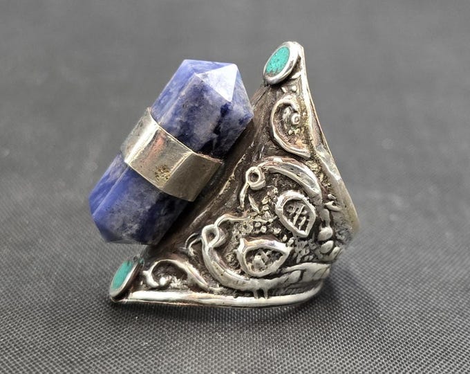 Beautiful Vintage Handmade Authentic Silver Ring With Natural Lapis Lazuli Stone