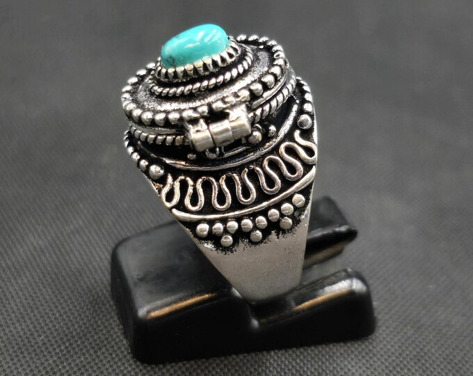 Beautiful Silver Unique Tibeten Ring Box Ring With Natural Turquoise Stone Adjustable Handmade Ring