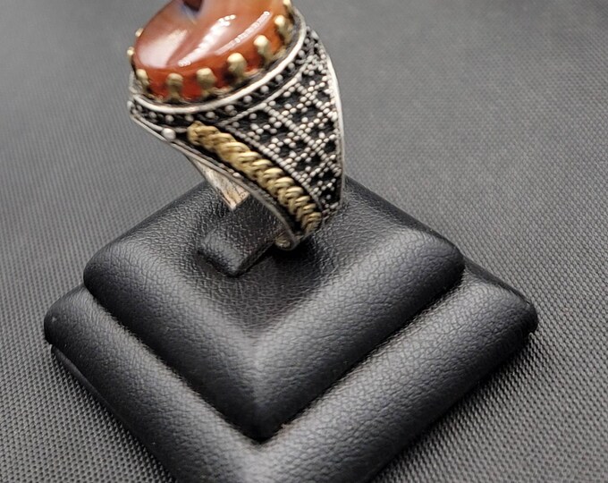 Beautiful Soild Silver Near Eastern Silver With Natural Agate Ancient Stone