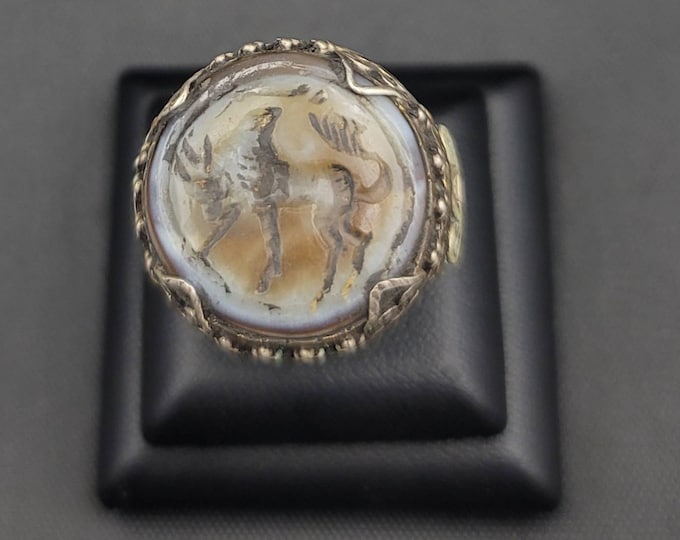 Ancient Old Agate Stone Bull Intaglio Near Eastern Old Silver Ring