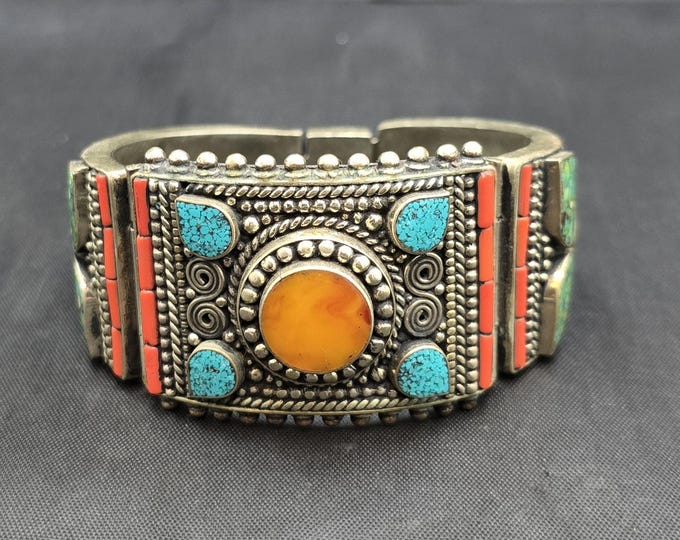 Vintage Late Tibeten Silver Bangle Bracelet With Natural Turquoise Yellow Copal Stone