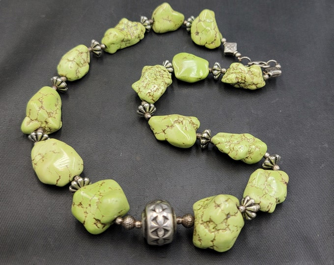 Beautiful Vintage Rough Shape Tibetan Natural Green Turquoise Beads Wonderful Necklace