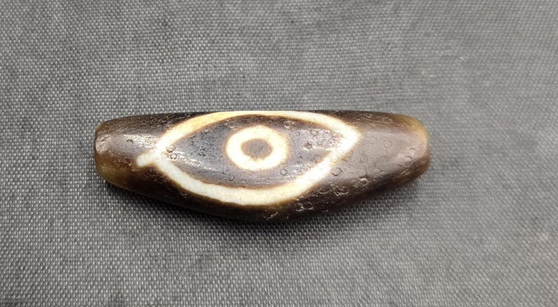 Amuleto de protección poderoso con forma de ojo antiguo y banda, único y raro, de piedra de ágata antigua. imagen 8