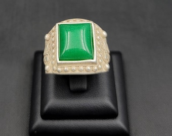 Vintage Silver Ring: Handmade Green Jade Adjustable Band