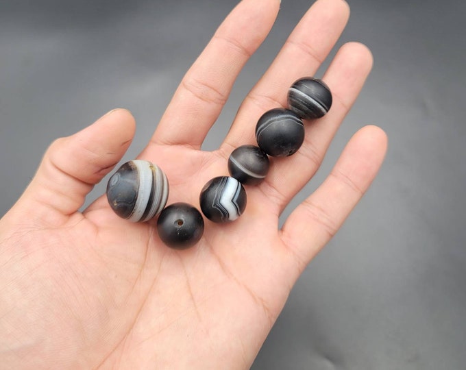 6 Round Ancient Sulimani Agate Banded Protection Wonderful Zii Beads