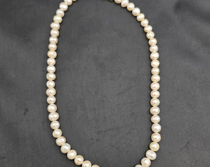 Beautiful Quality Original Natural Fresh Water Pearls Necklace