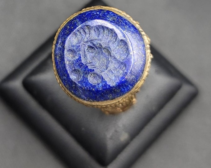 Gold Gulding Wonderful Antique Ring With Natural Lapis Lazuli Stone Greek King Intaglio