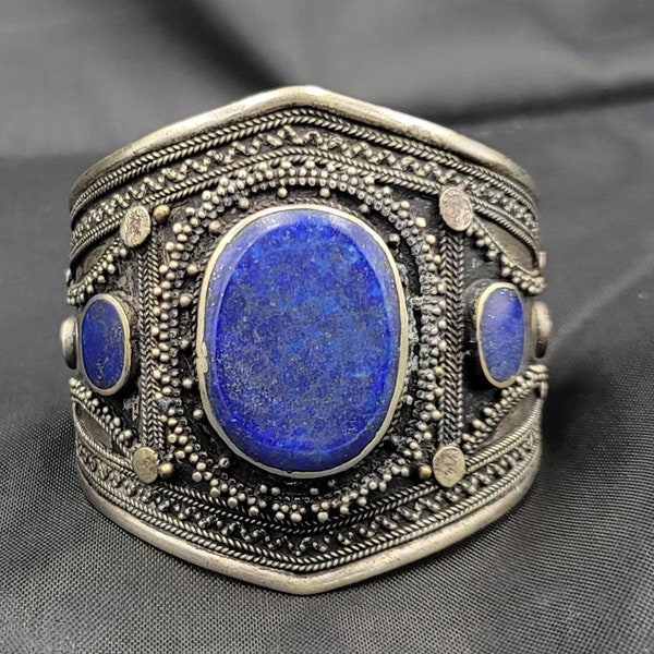 Beau bracelet / bracelet vintage en argent du milieu du siècle avec pierre de lapis-lazuli naturelle