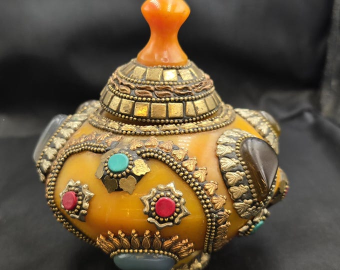 Beautiful Vintage Handmade Tibeten Pot/Box With Natural Gemstones