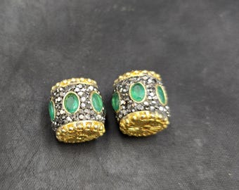 Beautiful Vintage Gold Guliting Wonderful 1 Pair Beads With Black Spinel And Green Emerald Stone