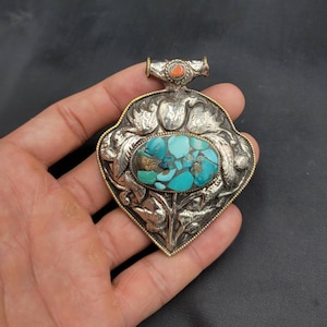 Near Eastern Old Silver Antique Carving Pendant With Natural Turquoise Stone