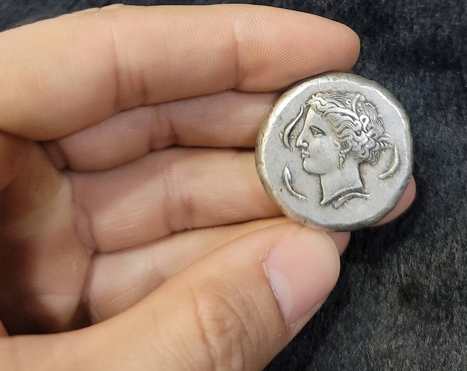 Genuine Ancient Cicra 6th -12th Century Greek Empire Queen Wonderful Soild Silver Antique Coin