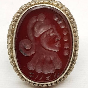 Anello Soild in Argento Antico Con Intagilo Volto Di Re Romano In Pietra Di Agata Antica