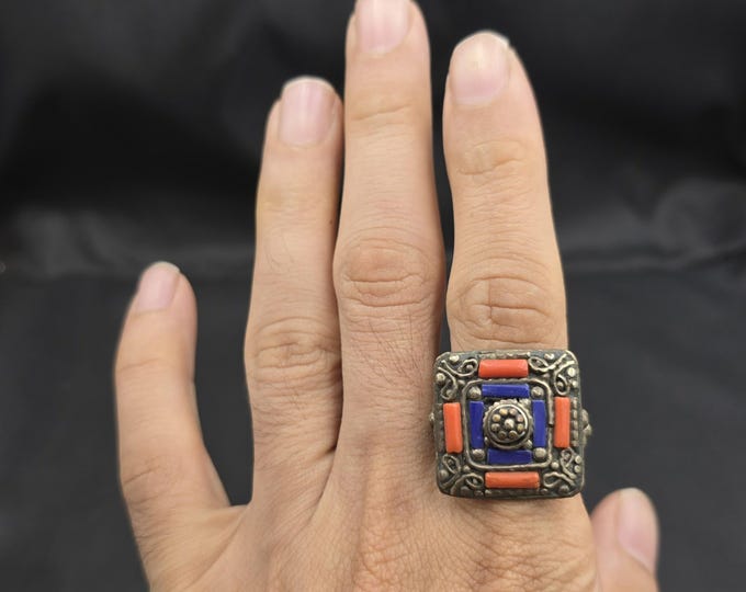 Vintage Tibetan Silver Ring: Coral & Lapis Lazuli, Size 10