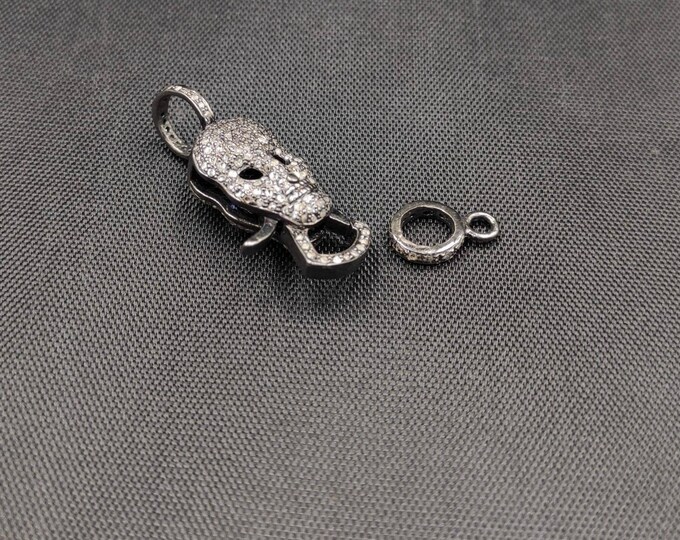Unique Silver Vintage Lock Skull Shape With Natural Daimond Saround
