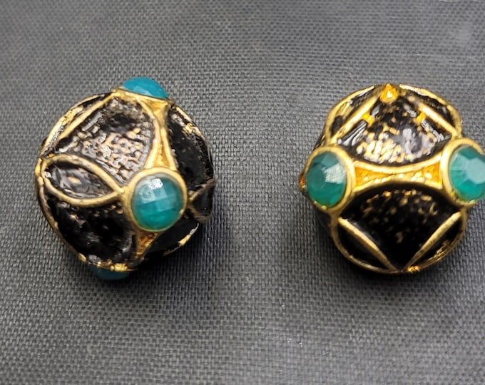 Beautiful Vintage Silver Victorian 1 Pair Beads With Natural Green Emerald Gemstone