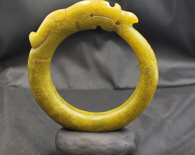 Near Eastern Vintage Unique Bird Natural Jade Authentic Bangle