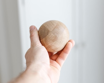 Handturned Oak Sphere – Modern Wooden Accent for Furniture and Home (80 mm), Unginished, 1pcs