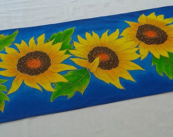 SUNFLOWER TABLE RUNNER