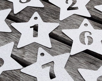 24 ADVENTSKALENDERZAHLEN in WEISS GLITTER Sterne