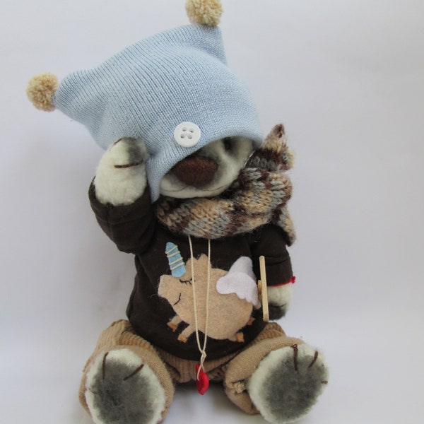 Teddybär in Kleidung kostenloser Versand cooler Bär Teddy Fleece 15 cm ein gutes Geschenk für sie Teddy Bär handgemacht in einer Mütze