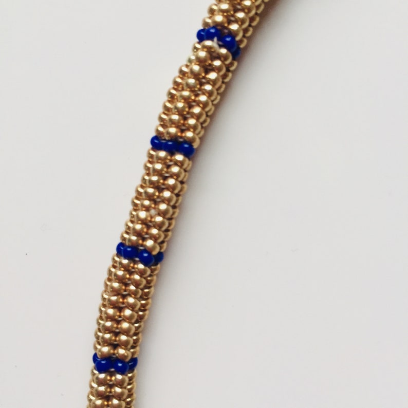 Pearl necklace Golden Beginning