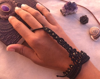 Slave bracelet, macrame bracelet with ring, bohemian hand jewelry, handpiece, tribal, festival, ornament, boho chic, hippie accessory