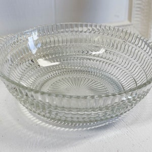 Beehive Serving Bowl - Hazel-Atlas