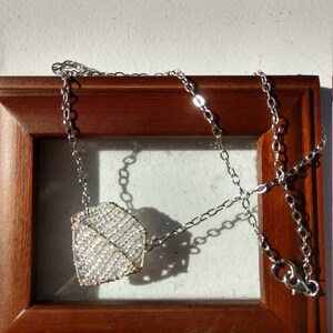 Diamond inspired fixed beaded necklace
