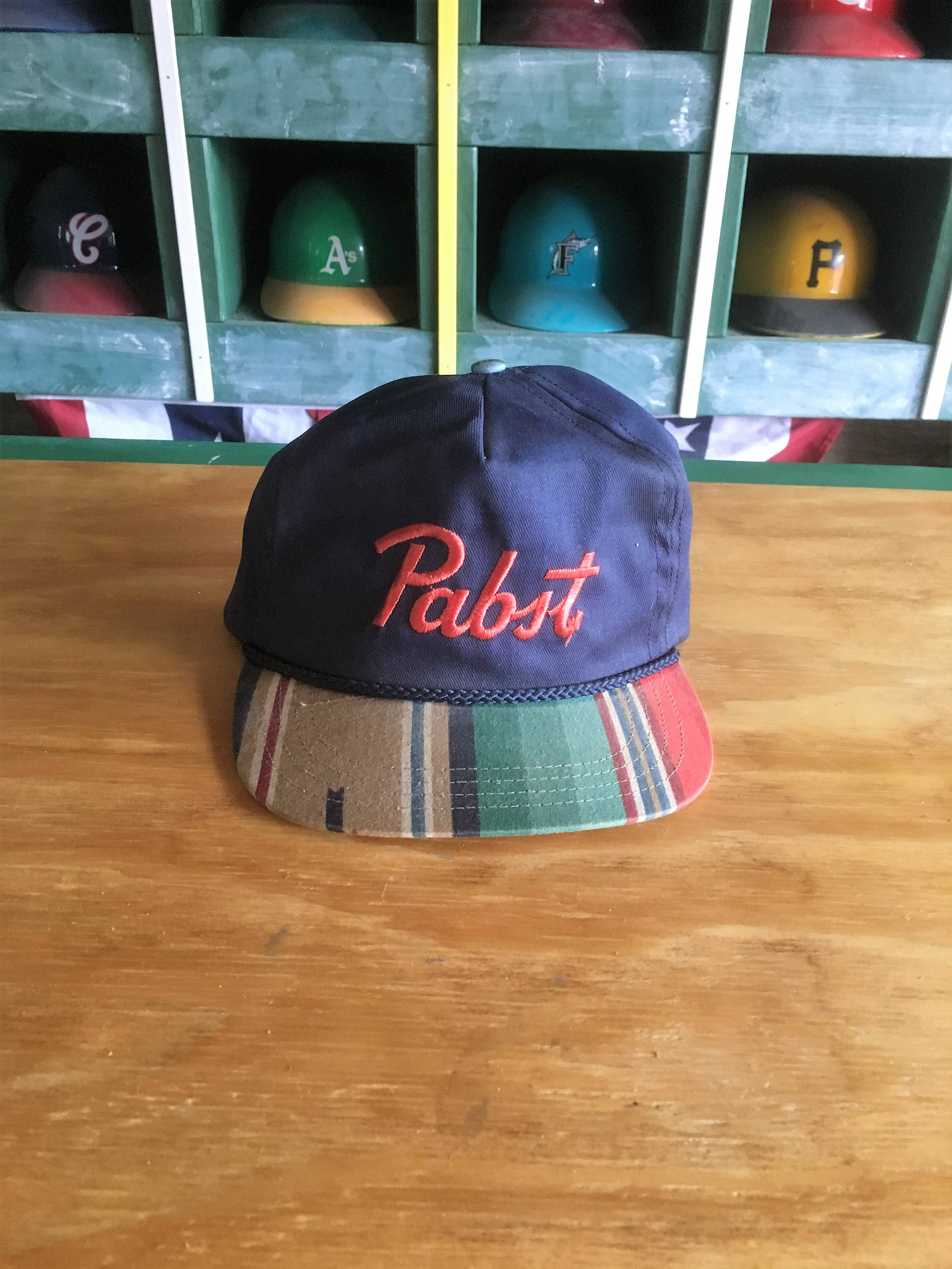 Vintage 1980s Pabst Blue Ribbon Golf Hat