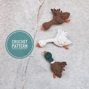 Duck or goose crochet pattern in English Crochet brooch Amigurumi animal brooch