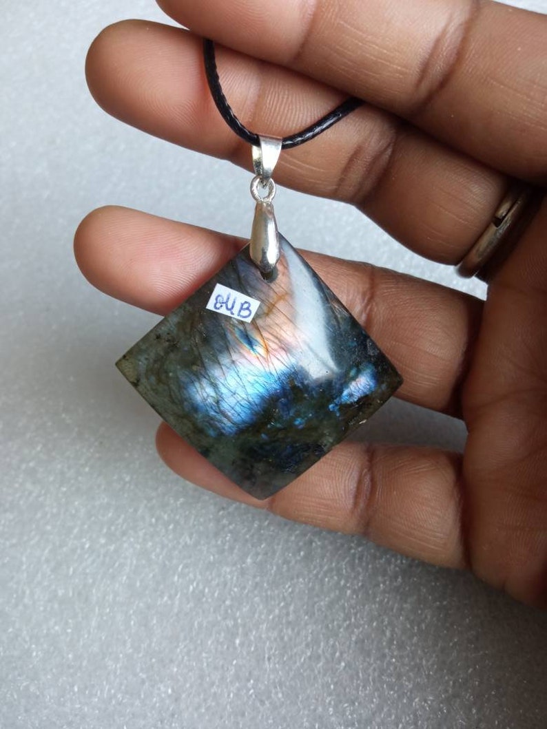 Labradorite pendant necklace 18gr,011B