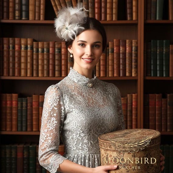 Vintage Gray & White Feather Fascinator – Handmade Retro Headpiece