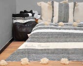 Moroccan PomPom Blanket, Moroccan Blanket, Boho Blanket, Moroccan Throw Blanket, Pom Poms, Throw, Bed Cover, Striped Wool Blanket, MW004