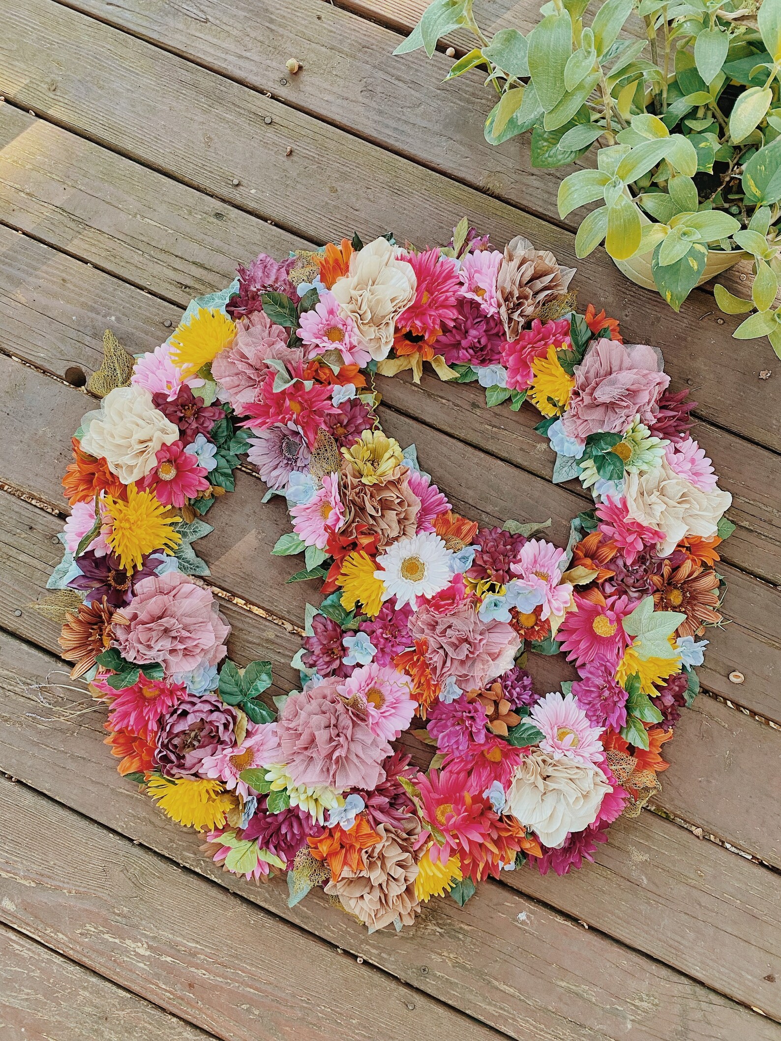 Peace Out Floral Wall Hanging Faux Flowers Vsco Retro 70s Etsy