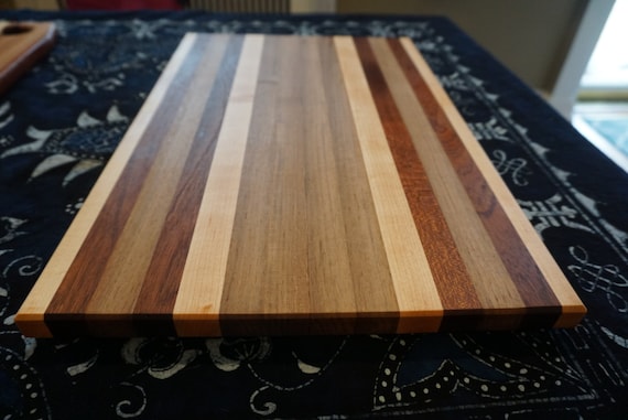 large wood cutting board with lip edge