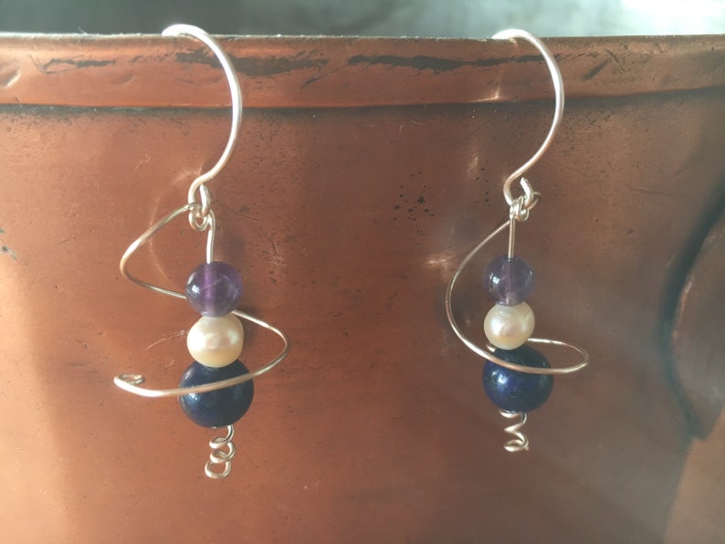 Wire Wrapped Jewelry Wire Jewelry Silver swirl Sculptural jewelry, with Amethyst and Pearl Lapis Lazuli Earrings for woman