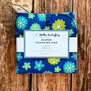 Waterproof Diaper Changing Pad | Reusable, Machine Washable Mat | 25 x 17 Inch | Portable Design | Snap Closure