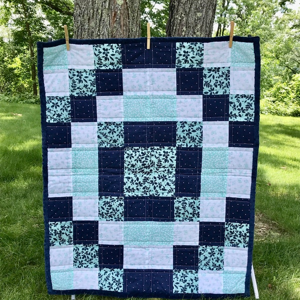 flower bedding - baby girl gift - tummy time blanket - toddler size blanket - baby size blanket - blanket for baby - flower blanket