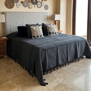 Handwoven Mexican Cotton Bedspread: Oaxaca Artisan Textile, Pedal Loom Blanket