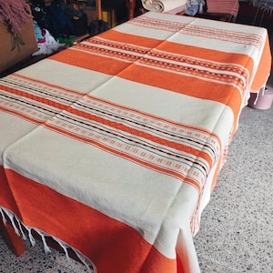 マンテルメキシカーノカラーナランハ。 Mantel de algodón hecho a mano。マンタ オアハカ/マンタ メキシカーナ。マンテル・メキシコ・パラ・コメドール。ディフェレンテス・タマニョス