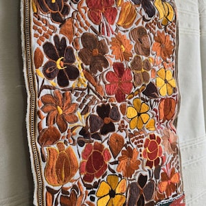Mexican Embroidery TableRunner. Autumn Ebroidered Runner. Mexican Style. Hand-Woven Bed Runner. Decor Home Accesorie. 7.90 Ft. Lenght